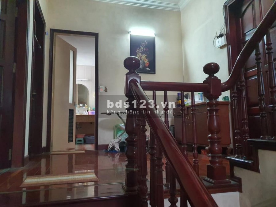 Bán nhà lô góc mặt phố Nguyễn Chí Thanh, 71m2, 5 tầng, 7.6m mặt tiền, 29 tỷ, LH 0839844444