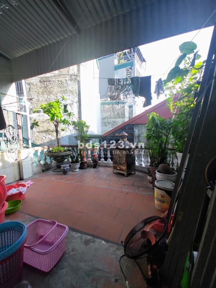 Bán nhà Quận Hai Bà Trưng rộng giá kịch sàn giá bán nhỉnh 4 tỷ liên hệ 0904183351