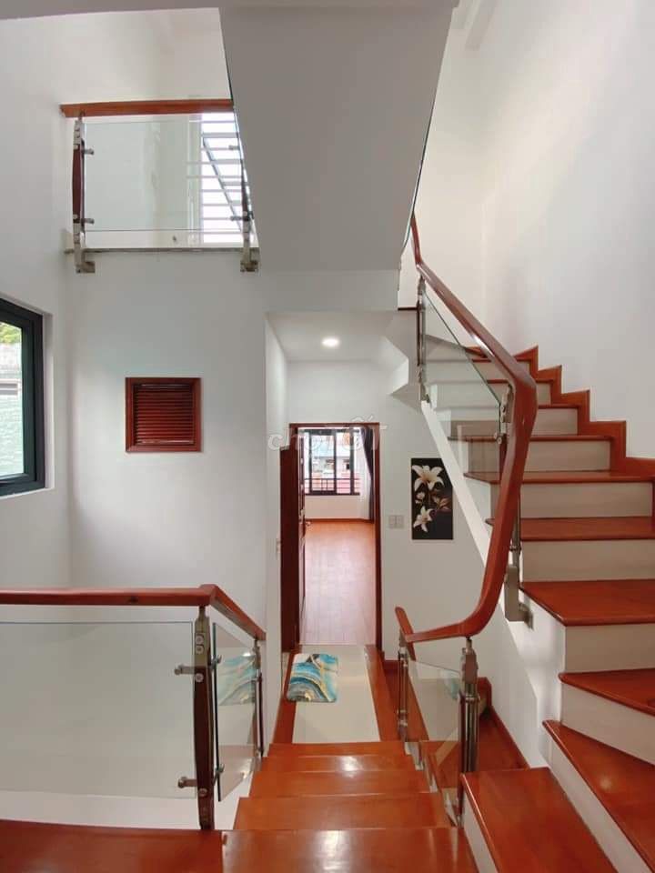 Nhà Bàu cát 7, phường 14, Quận Tân Bình 3 lầu, giá bán 4 tỷ dt 75 m2, thuê 20 triệu