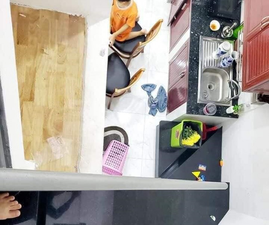 Bán Nhà Đường Phan Xích Long, Phú Nhuận, giá bán dưới 5 tỳ, giá rẻ làm việc chính chủ
