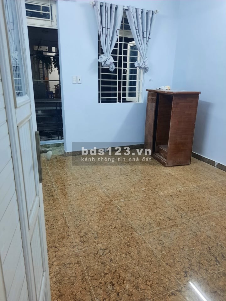 Nhà lô góc hẻm xe hơi khu dân cư đường số 5, Quận Gò Vấp, dtsd 33m2, 2 tầng chỉ 3.25 tỷ
