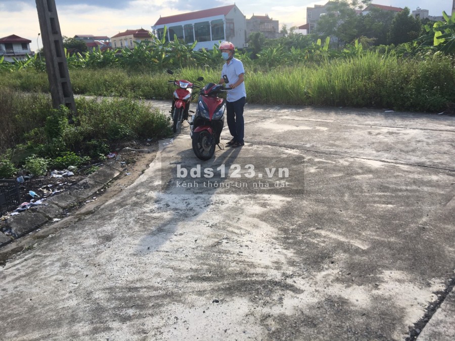 Chính chủ cần bán đất ở TTGia Bình, liên hệ xem đất 0977236326, sổ đỏ vuông đẹp sẵn giao dịch