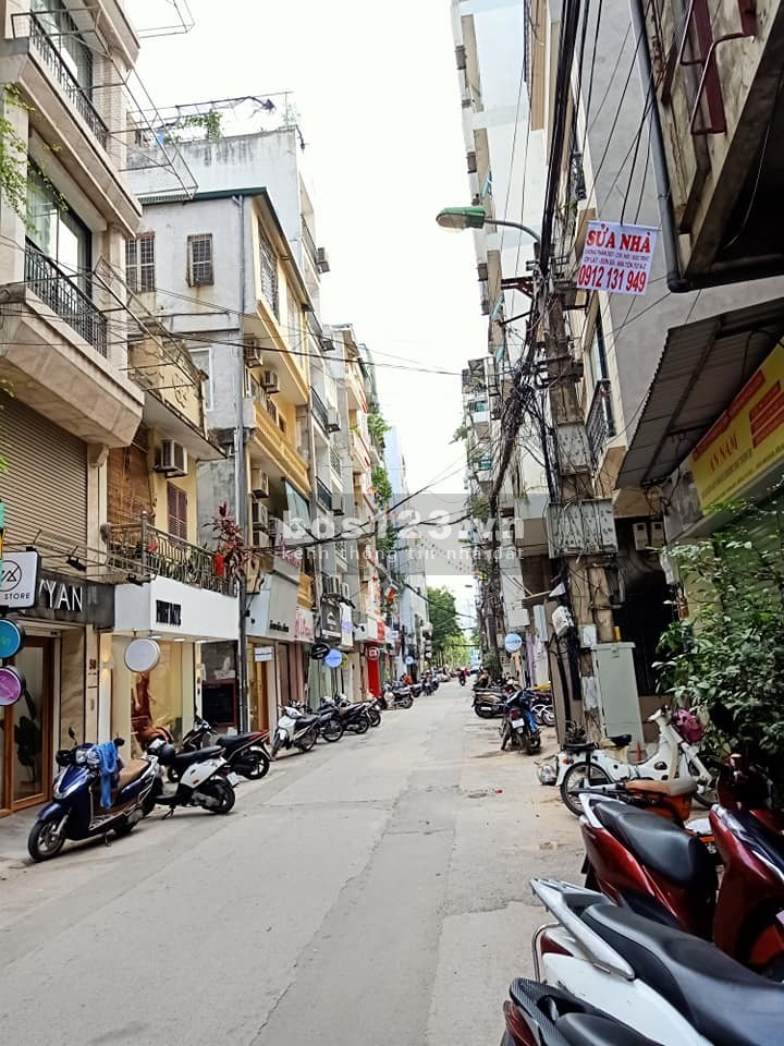 Mặt phố Đặng Văn Ngữ, nguyên căn diện tích rộng 160m2, mặt tiền 6.2m, giá bán 25 tỷ