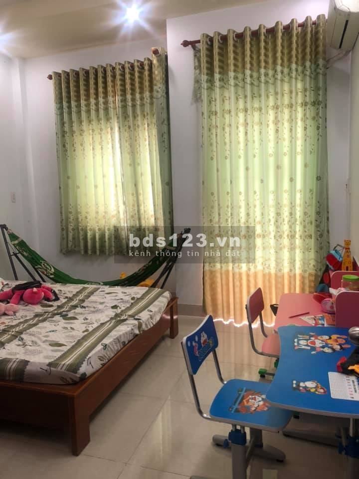 Nhà Đất Thành, Tân Bình, diện tích sử dụng 45m2, ngang 4m, giá bán nhanh 5 tỷ, lh 901218895