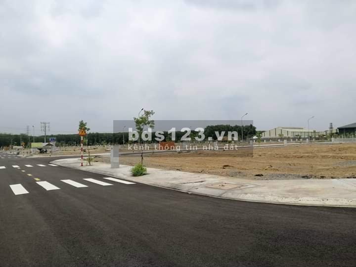 Bán đất đầu tư Đồng Phú giá tốt, vị trí đắc địa, đường lớn, sổ đỏ riêng biệt công chứng ngay