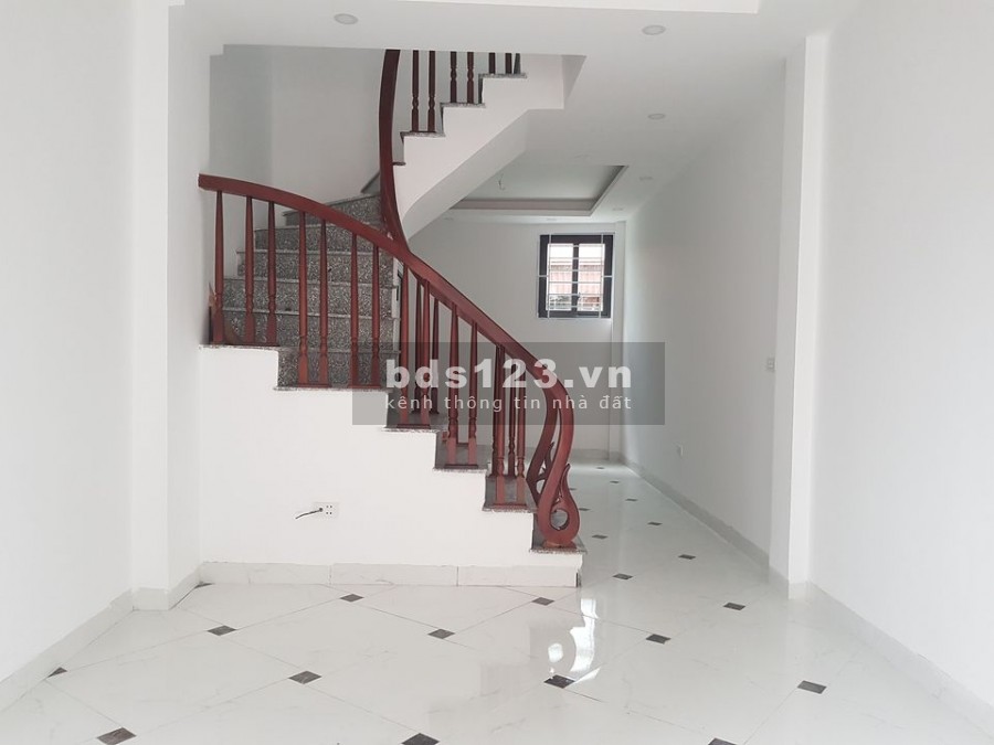 Bán nhà siêu hót siêu phẩm Hoàng Mai, diện tích 45m2, ô tô gần 5 tầng mới đẹp, giá 3 tỷ