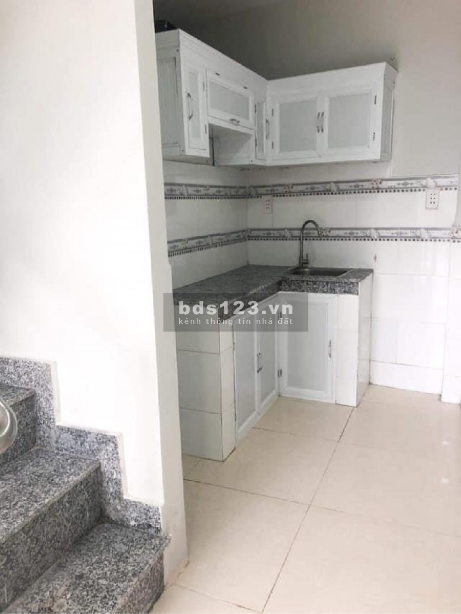 Bán nhà Trần Xuân Soạn, Quận 7, đúc kiên cố 3 lầu, giá bán 2.25 tỷ liên hệ 0328977044