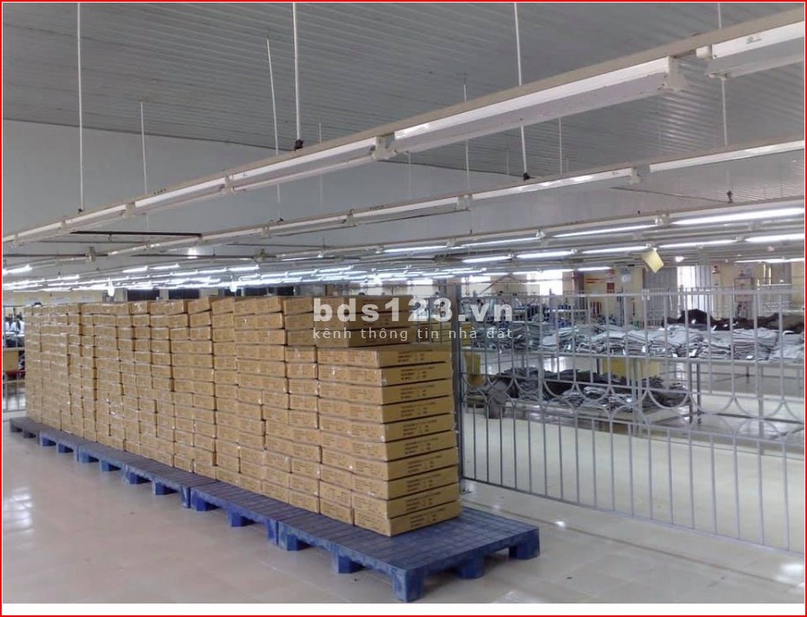 Cho thuê xưởng may 16.500m2, Nguyễn Hữu Trí Bình Chánh gần cầu Bình Điền, giá tốt