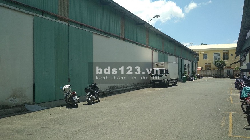 CẦN CHO THUÊ KHO XƯỞNG MẶT TIỀN QUỐC LỘ 1A, DIỆN TÍCH 3.000M2, GIÁ CẠNH CANH KHU VỰC HÓC MÔN