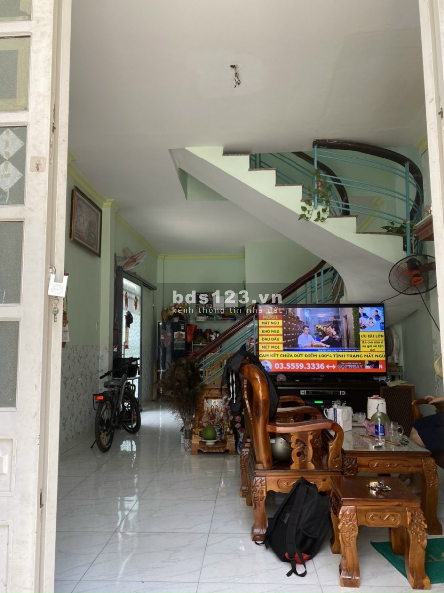 Bán gấp nhà hẻm xe hơi Nguyễn Văn Công, P3, Gò Vấp, dt 4x11m, 1 trệt, 1 lầu, giá 4.3 tỷ