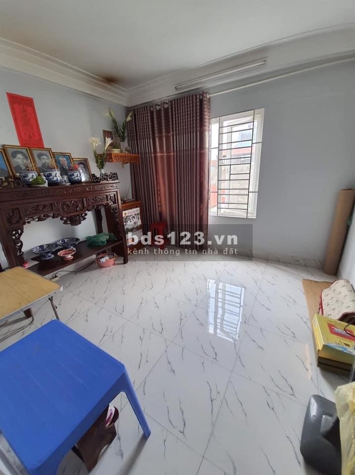 Bán nhà Dương Văn Bé hàng xóm Times City dtsd 37m2, đúc. 5 tầng, giá bán 3.1 tỷ, sổ sẵn