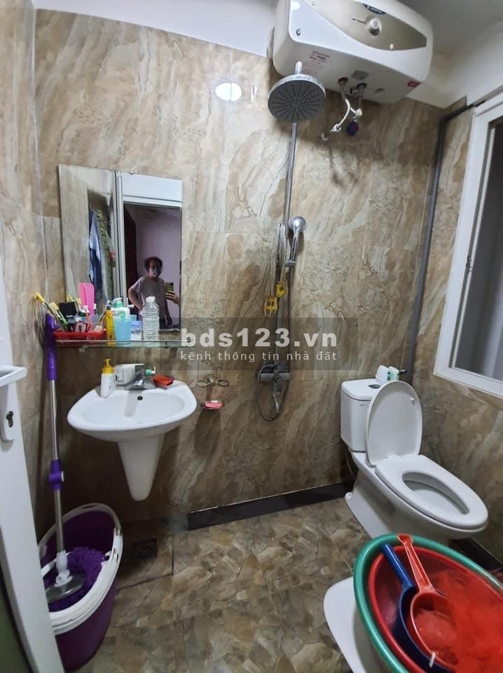 Bán nhà Dương Văn Bé hàng xóm Times City dtsd 37m2, đúc. 5 tầng, giá bán 3.1 tỷ, sổ sẵn