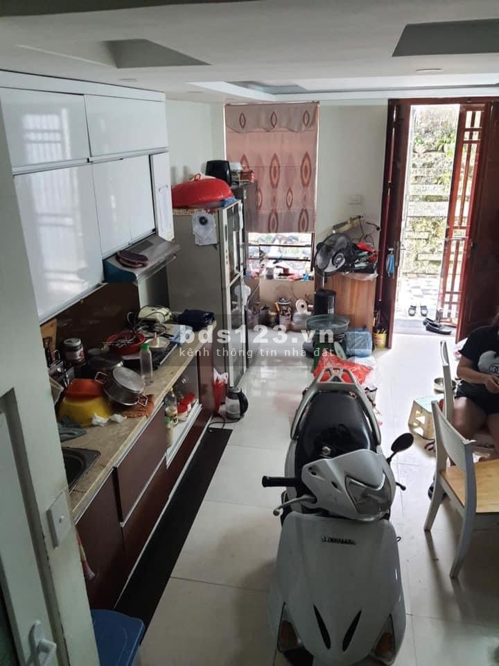 Bán nhà Dương Văn Bé hàng xóm Times City dtsd 37m2, đúc. 5 tầng, giá bán 3.1 tỷ, sổ sẵn