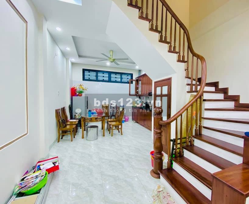 Bán nhà Đại Mỗ 20 ra mặt đường ô tô tránh, ở sướng, dtsd 47m2, 4 tầng, giá mềm mùa dịch, cực hiếm