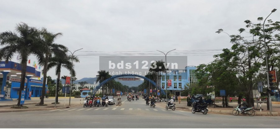 Bán gấp 18m mặt tiền Quốc Lộ 6 khu công nghiệp Lương Sơn, giá bán hơn 10 tỷ, sổ sẵn