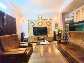 Nhà mặt Hồ tây siêu rẻ đẹp, mặt tiền 7m, diện tích sử dụng 80m2, đúc kiên cố 6 tầng, giá 12,5 tỷ
