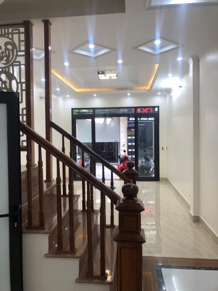 Chủ đang cần tiền gấp hạ chào 500 triệu bán căn nhà 56M Phố Thái Hà vỉa hè rộng kinh doanh đỉnh