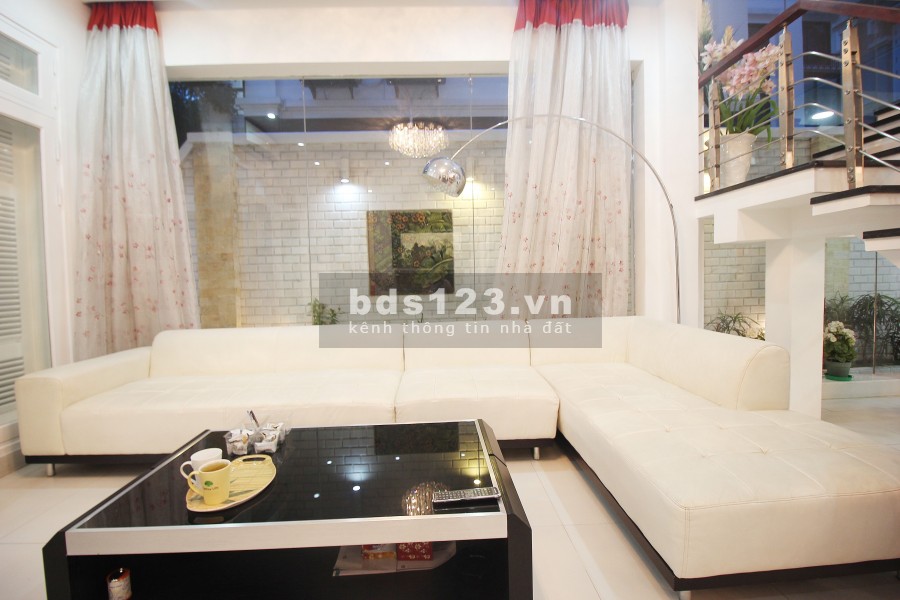 Cho thuê biệt thự Ciputra diện tích sử dụng 150m2, 4 phòng ngủ, full nội thất cao cấp, ở ngay
