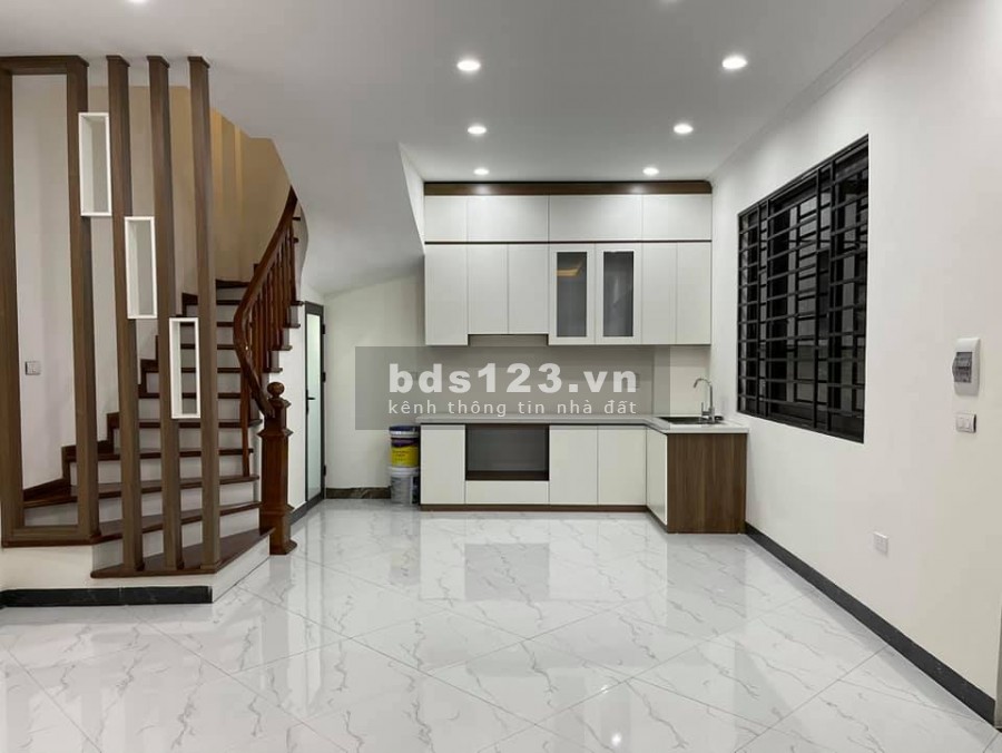 Bán nhà đẹp nhất Quận Thanh Xuân, diện tích sử dụng 41m2, giá bán 5.5 tỷ sổ đỏ vuông vắn