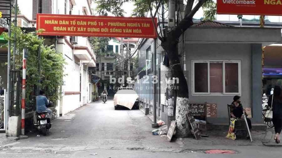 Bán gấp nhà Cầu Giấy, có gara ô tô, diện tích sử dụng 40m2 giá chỉ 6.1 tỷ sổ đỏ phân lô
