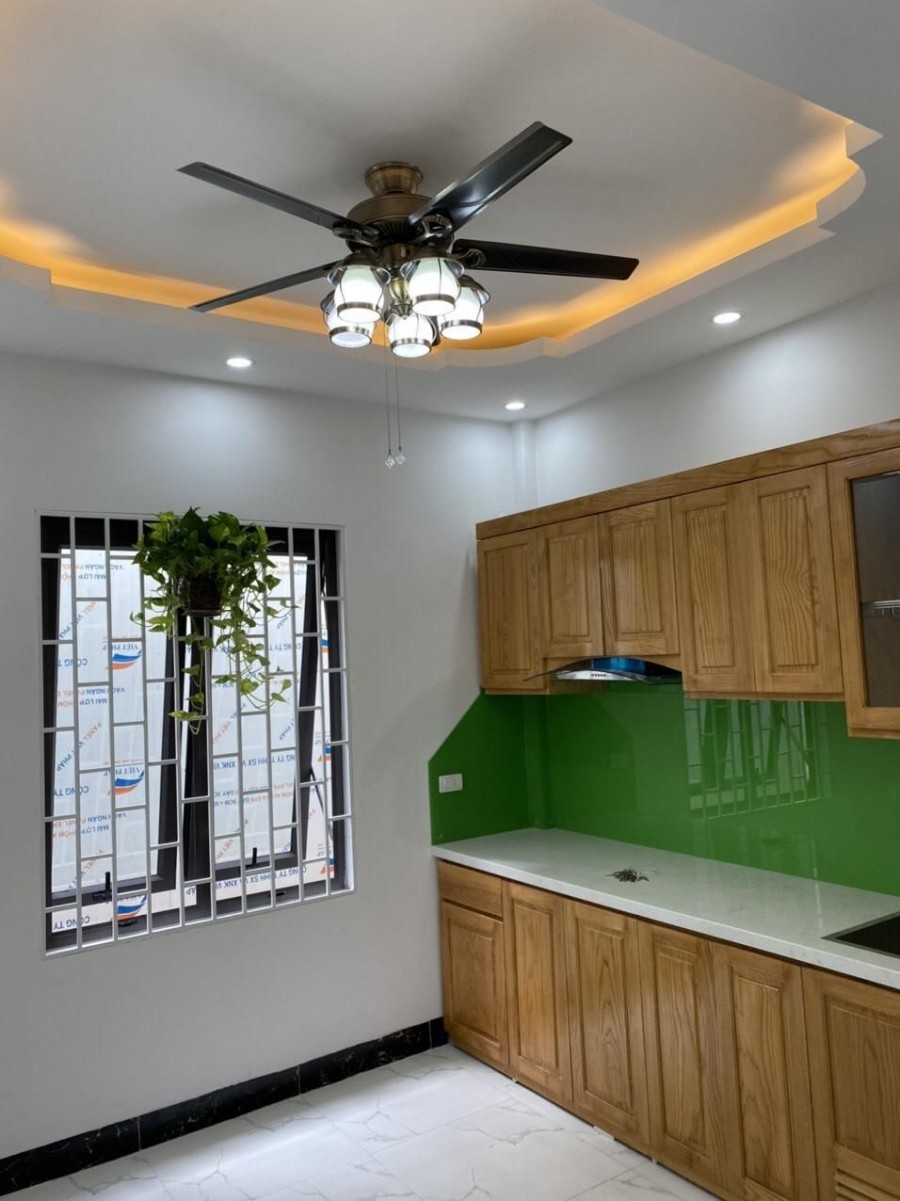 Bán nhà Đường Lâm Du, Bồ Đề Quận Long Biên, đúc 4 tầng giá bán chỉ 3 tỷ, lh 0975298892