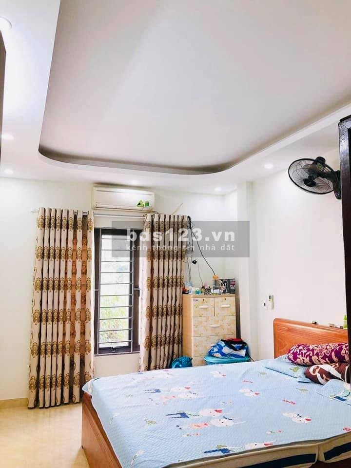 Mặt phố trung tâm huyện Thanh Trì, tiện kinh doanh nhà nguyên căn rộng giá đẹp sổ sẵn