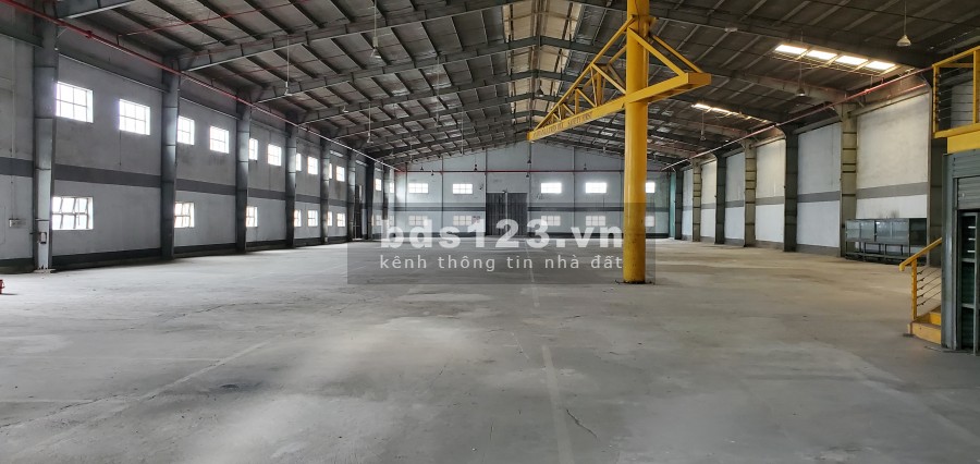 Cho thuê kho xưởng 2400m2 KCN Tân Tạo, Quận Bình Tân