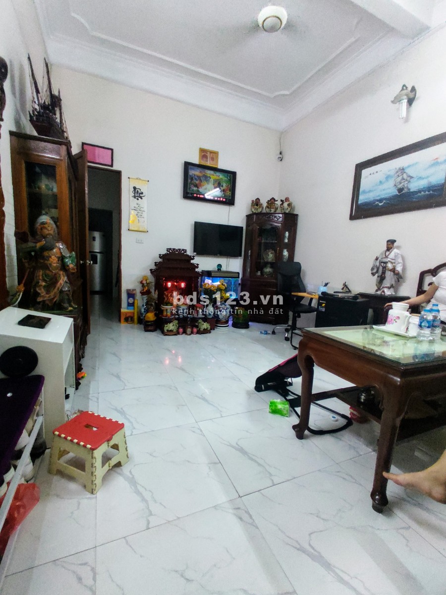 Bán nhà Trần Khát Chân diện tích sử dụng 65m2 giá bán 4.3 tỷ gần hồ ô tô cách nhà 50m