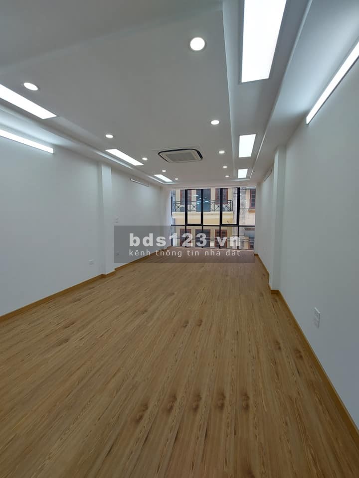 Bán nhà Mạc Thái Tổ phân lô vỉa hè ô tô tránh thang máy dt 61m2 7 tầng nhỉnh 14 tỷ