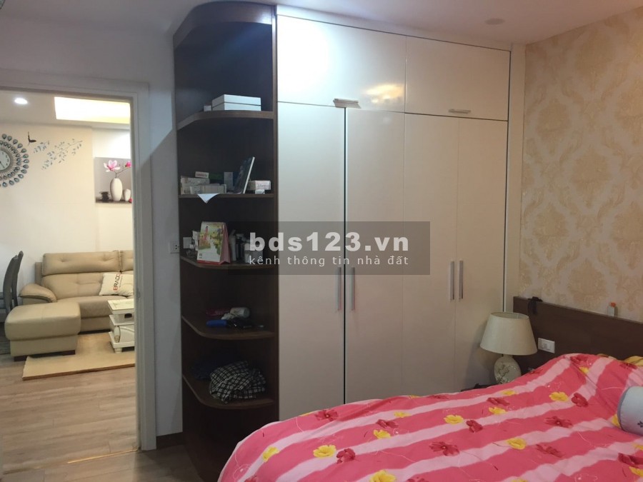 Chính chủ bán gấp căn hộ chính chủ The Vesta dtsd 72m2 2pn giá 1.xx tỷ Lh: 0346967663