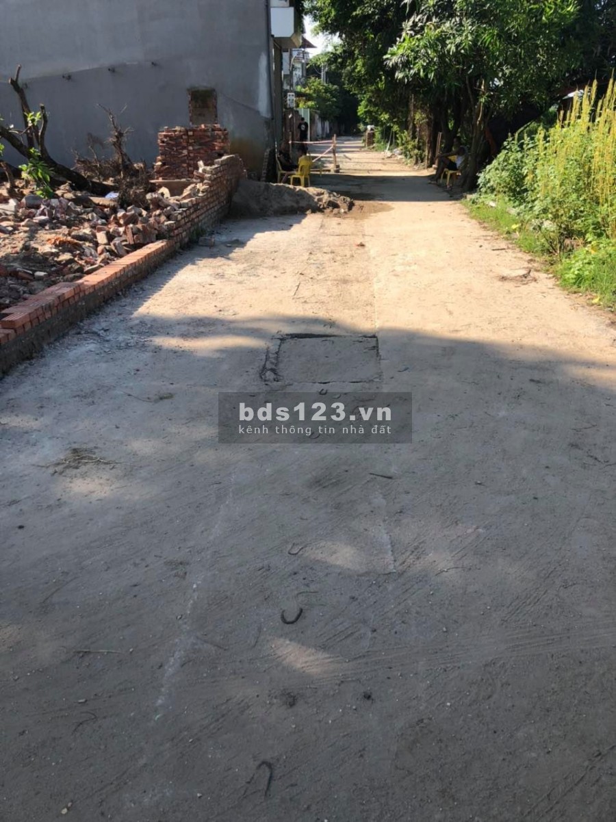 Tôi cần bán 200m2 đất 2 mặt tiền xã Vân Nội, huyện Đông Anh, Hà Nội.