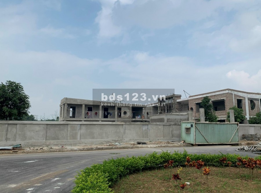 Diện tích 120m2 tái định cư Bình Yên - Hòa Lạc giá 16.5 triệu/m2, xe công tránh