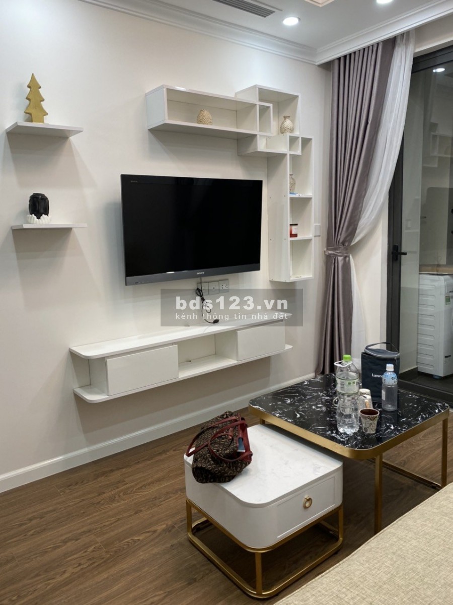 Bán căn hộ tầng trung R2 Sunshine Riverside Nhật Tân giá 2,6 tỷ, an ninh đảm bảo pháp lý đủ