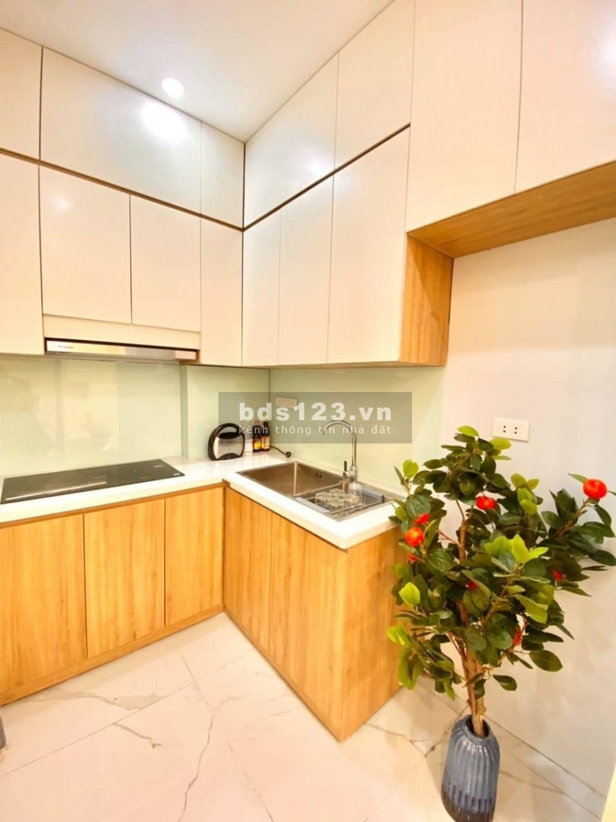 Nhà siêu đẹp, giá siêu rẻ, Đường Láng, Lô Góc diện tích 38m2, 5 tầng, giá 3,8 tỷ