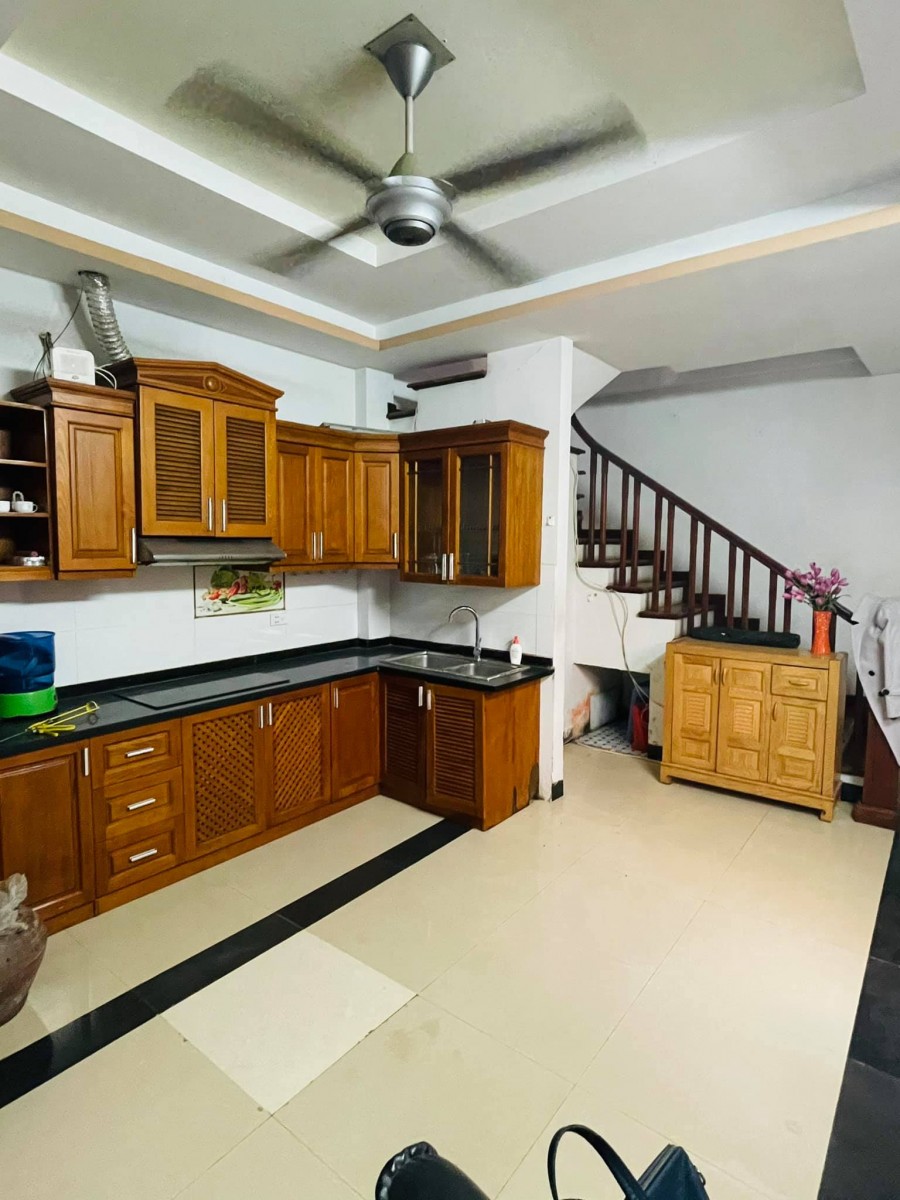 Bán nhà Hà Trì, diện tích sử dụng 40m2, 4 tầng lô góc, ngõ rộng thoáng, giá bán 2.58 tỷ