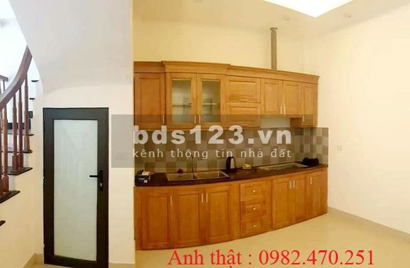 Bán nhà Lê Trọng Tấn, Quận Hà Đông, ô tô dtsd 42m2 4 tầng, 4.2m mặt tiền giá bán 4.35 tỉ.