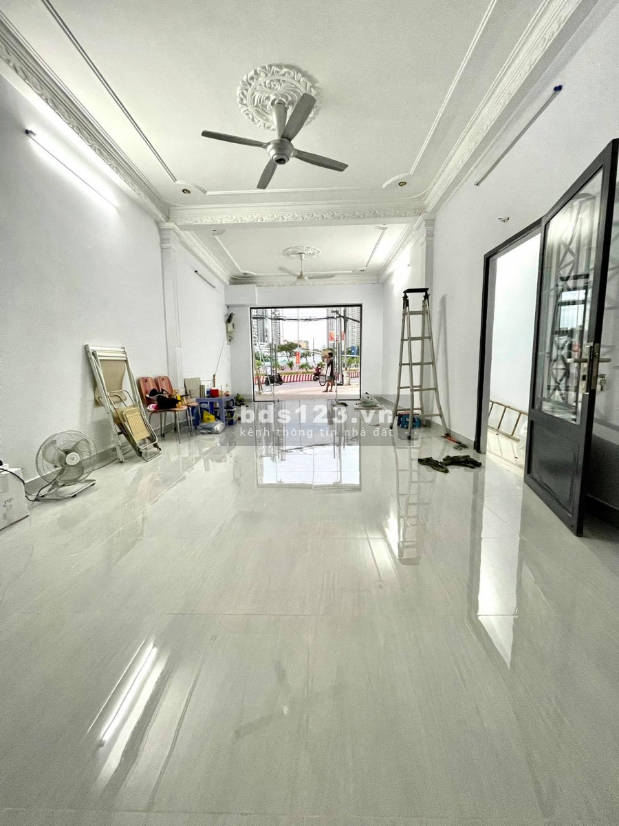 Chính chủ cho thuê mặt tiền Nguyễn Hữu Cảnh Bình Thạnh, 5.9X18, nhà mới đẹp, vị trí kinh doanh đỉnh.