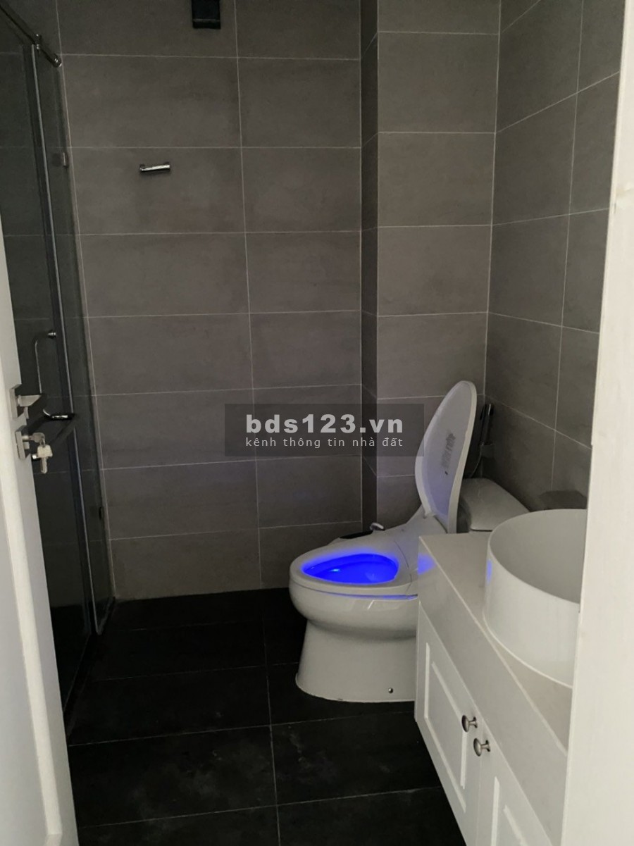 Bán căn hộ tầng trung R2 Sunshine Riverside Nhật Tân giá 2,6 tỷ, an ninh đảm bảo pháp lý đủ