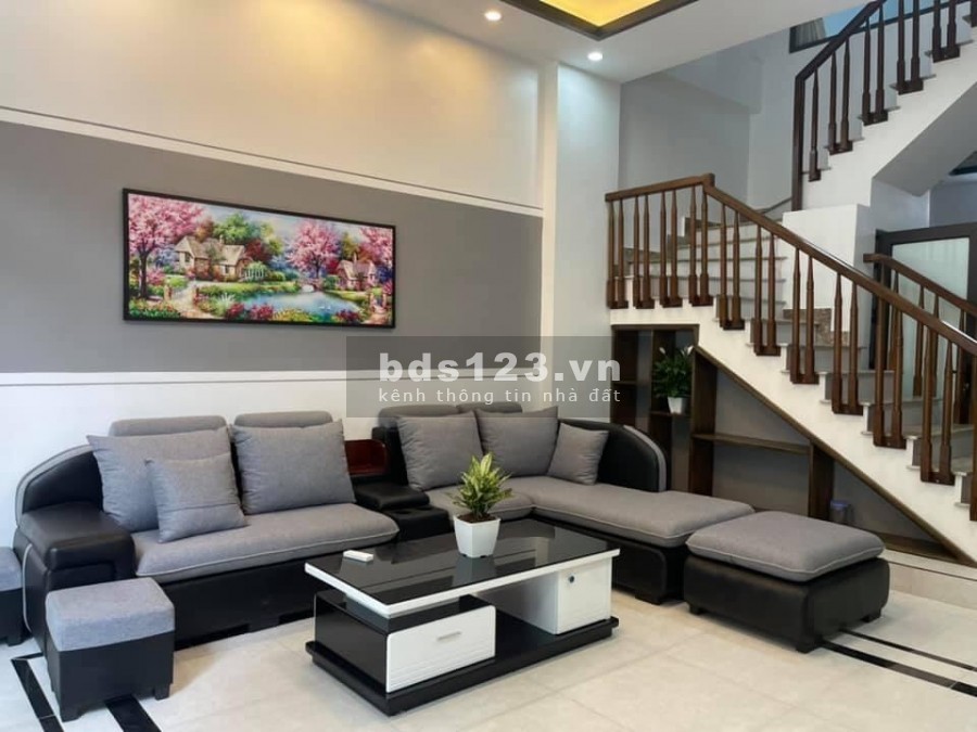 Bán nhà ngõ phố Bình Lộc, ph Tân Bình, TP HD, 3 tầng, 3 ngủ, 50m2, ngõ to rộng, nhà cực đẹp, giá tốt