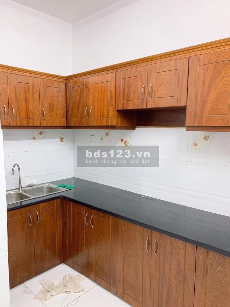 Bán nhà nguyên căn giá tiện đầu tư giá 4 tỷ diện tích 51m2 Trường Chinh, Quận Tân Phú