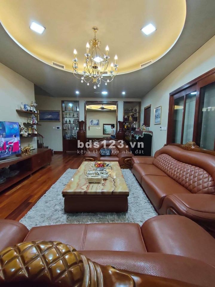 Bán gấp siêu phẩm hẻm xe hơi khu dân trí Nguyễn Văn Khối, dtsd 5x 8m, 3 lầu giá chỉ 4.2 tỷ