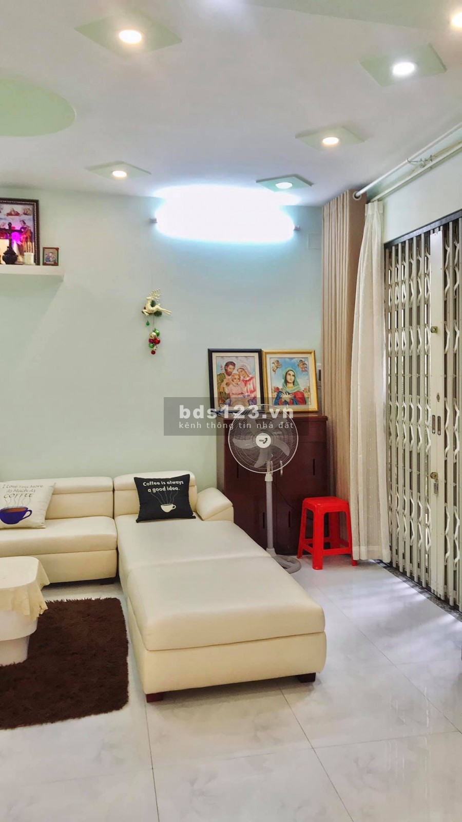 Bán nhà Hẻm xe hơi Lũy Bán Bích Quận Tân Phú, diện tích sử dụng 52m2, 3 tầng chỉ 4 tỷ