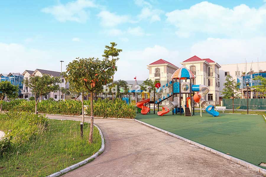 Bán Biệt Thự giá rẻ đón đầu Từ Sơn lên Thành Phố, dân cư văn minh, hiện hữu, dân trí cao
