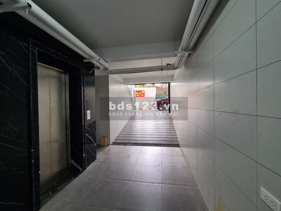 Cần Cho thuê nhà riêng Xuân Đỉnh: DT75m2x7 tầng, có hầm, có thang máy, 50tr