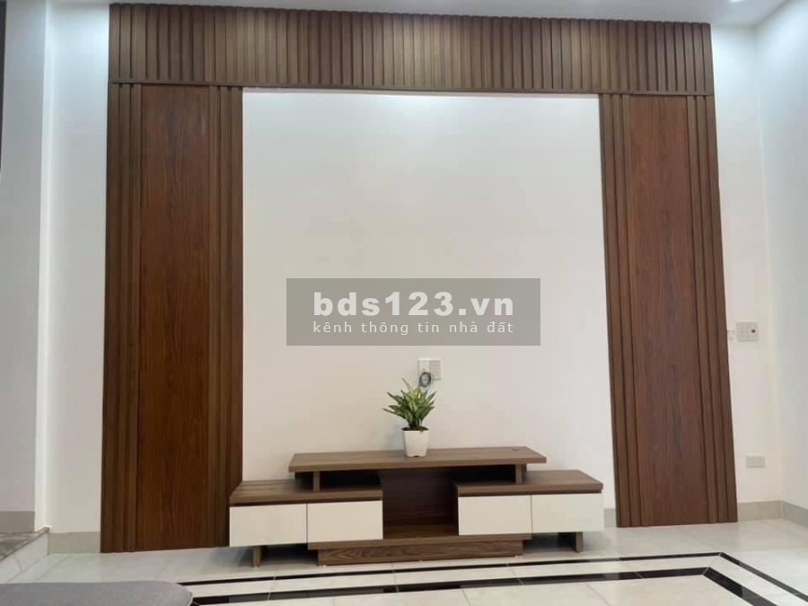 Bán nhà ngõ phố Bình Lộc, ph Tân Bình, TP HD, 3 tầng, 3 ngủ, 50m2, ngõ to rộng, nhà cực đẹp, giá tốt