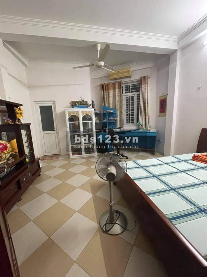 Mặt Phố Nam Dư Bán Nhà 4 Tầng diện tích sử dụng 65m2 chủ tự xây Quận Hoàng Mai