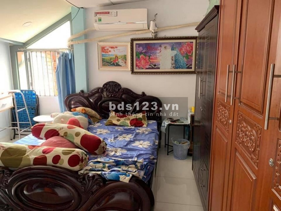 Bán nhà chín chủ hẻm xe hơi ra vào thoải mái 10 ra Phạm Văn Đồng Quận Gò Vấp, lhcc