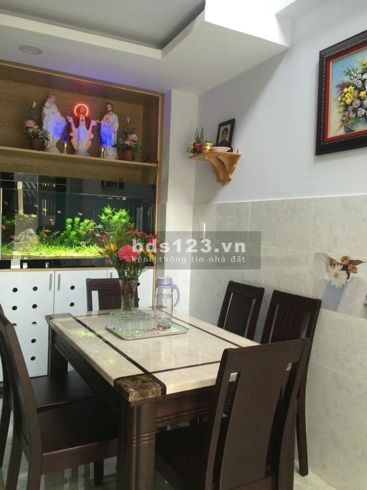 Bán nhà đẹp Quận 3, xe hơi đỗ cửa, giá rẻ chỉ 6 tỷ, pháp lý sạch đẹp, công chứng ngay trong ngày