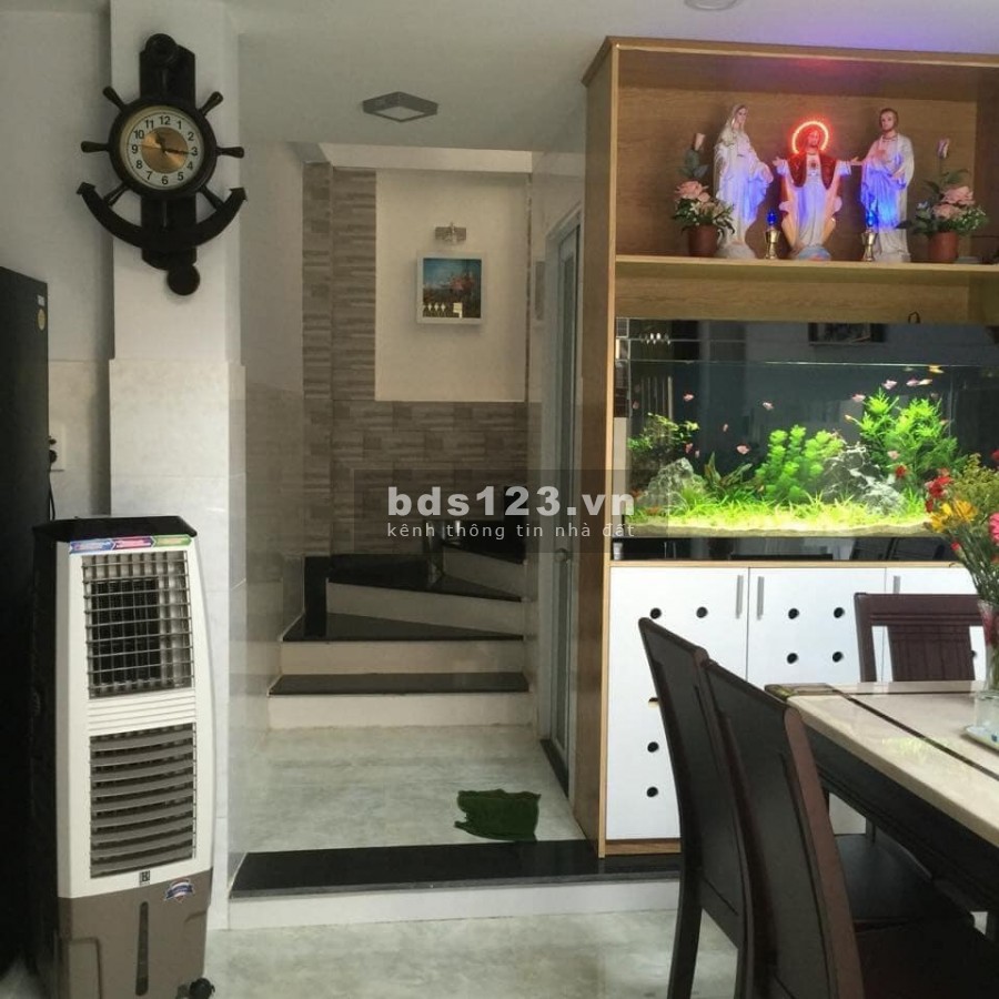 Bán nhà đẹp Quận 3, xe hơi đỗ cửa, giá rẻ chỉ 6 tỷ, pháp lý sạch đẹp, công chứng ngay trong ngày