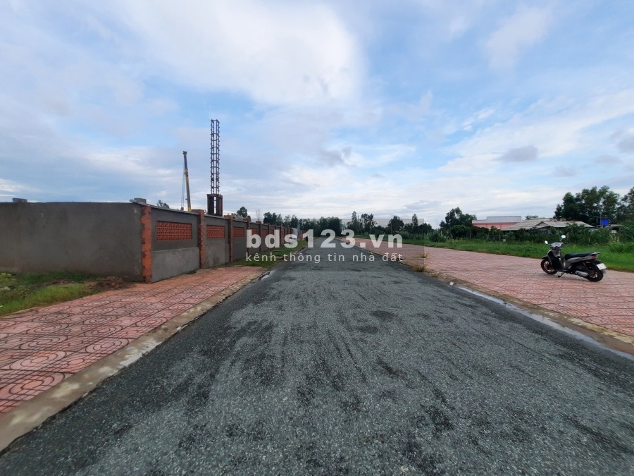 Bán lô đất diện tích sử dụng 120m2 huyện Thạnh Phú, tỉnh Bến Tre, chỉ thanh toán 30%